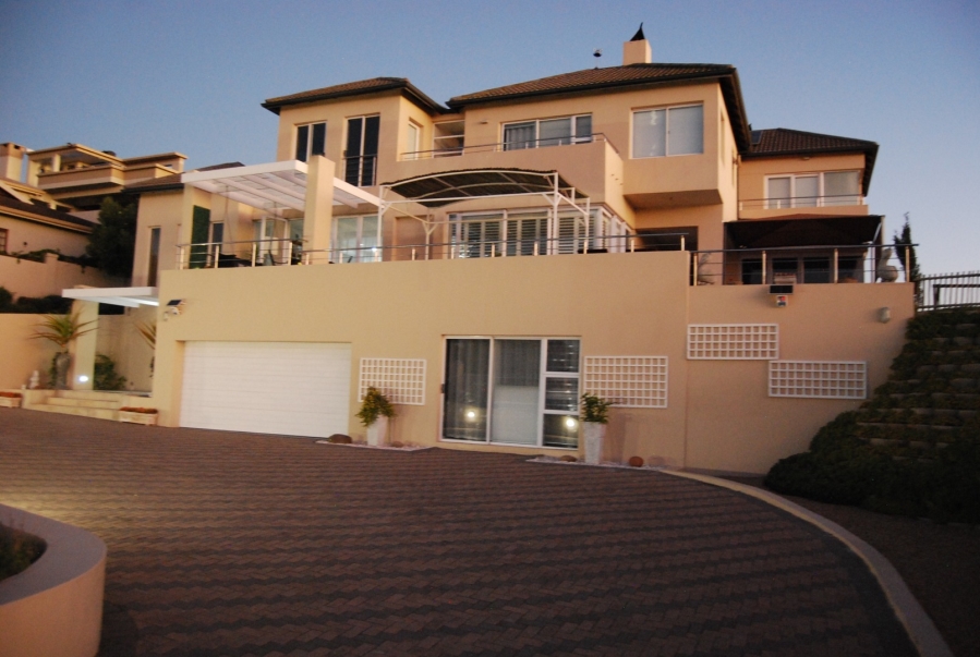 5 Bedroom Property for Sale in Country Club Western Cape